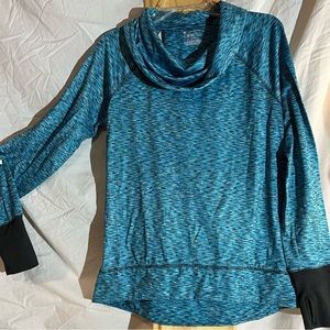 🔥Tek Gear warm long sleeve thumb holes medium blue/green/teal color